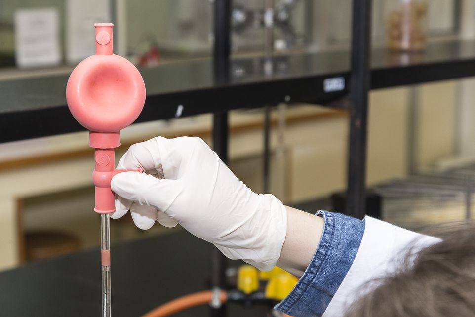 TECNICO SUPERIOR EN QUIMICA Y SALUD AMBIENTAL
