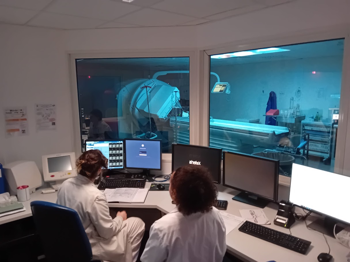 Radiot 01